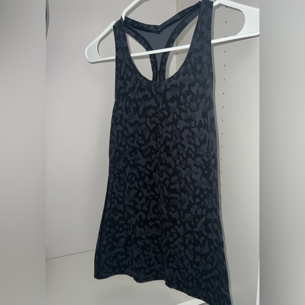 Size 2 Lululemon Tank in Camo Deep Coal Multi